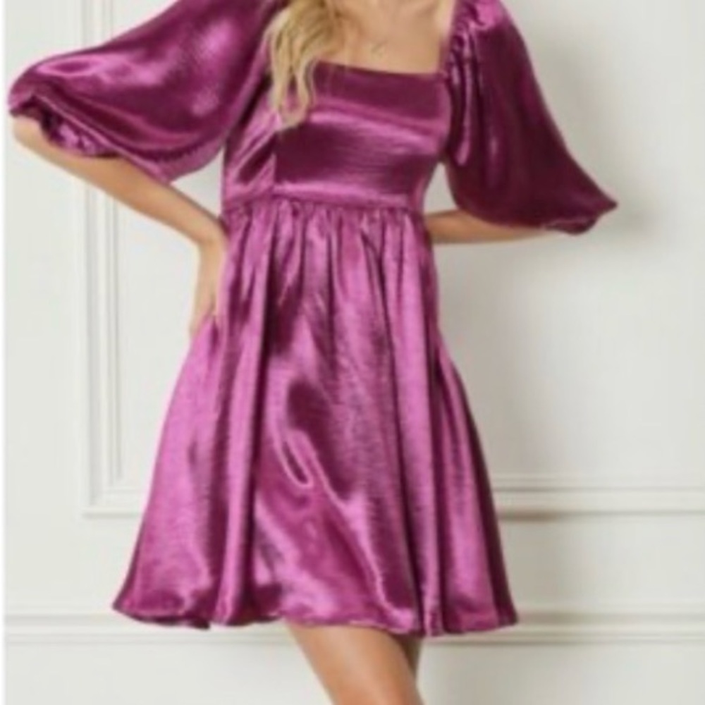 entro Shimmering Magenta Puff-Sleeve Mini Dress